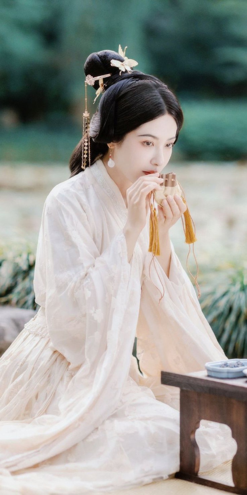 Showbiz có mỹ nhân '200 năm nữa chưa chắc có ai đẹp bằng', hễ hẹn hò anh nào là anh đó giật giải Ảnh đế - Ảnh 10.