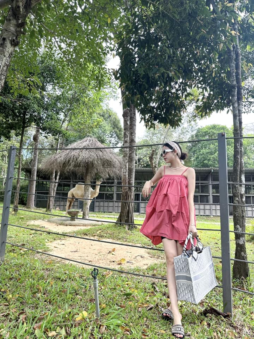 Nghi vấn 1 Á hậu Vbiz đã âm thầm sinh con đầu lòng?  - Ảnh 4.