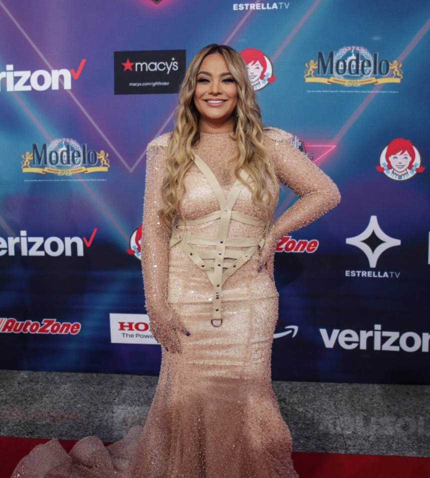 Sao triệu đô bị vợ đuổi khỏi nhà vì ngoại tình, nhẫn kim cương cũng ném thẳng vào thùng rác - Ảnh 4. Sao triệu đô bị vợ đuổi khỏi nhà vì ngoại tình, nhẫn kim cương cũng ném thẳng vào thùng rác - Ảnh 4.