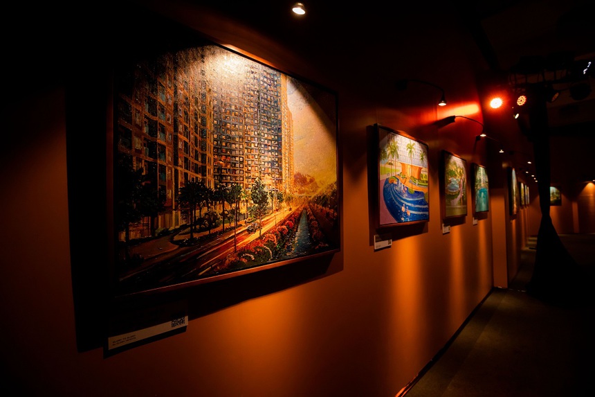 Tín đồ nghệ thuật chen chân thưởng thức triển lãm "Glory to GLORY" - Ảnh 2. Tín đồ nghệ thuật chen chân thưởng thức triển lãm "Glory to GLORY" - Ảnh 2.