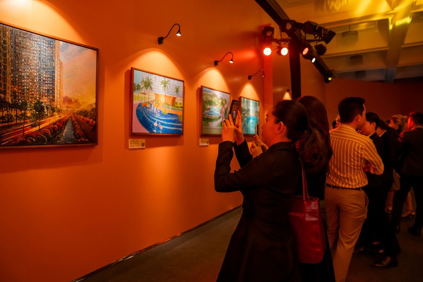 Tín đồ nghệ thuật chen chân thưởng thức triển lãm "Glory to GLORY" - Ảnh 5. Tín đồ nghệ thuật chen chân thưởng thức triển lãm "Glory to GLORY" - Ảnh 5.