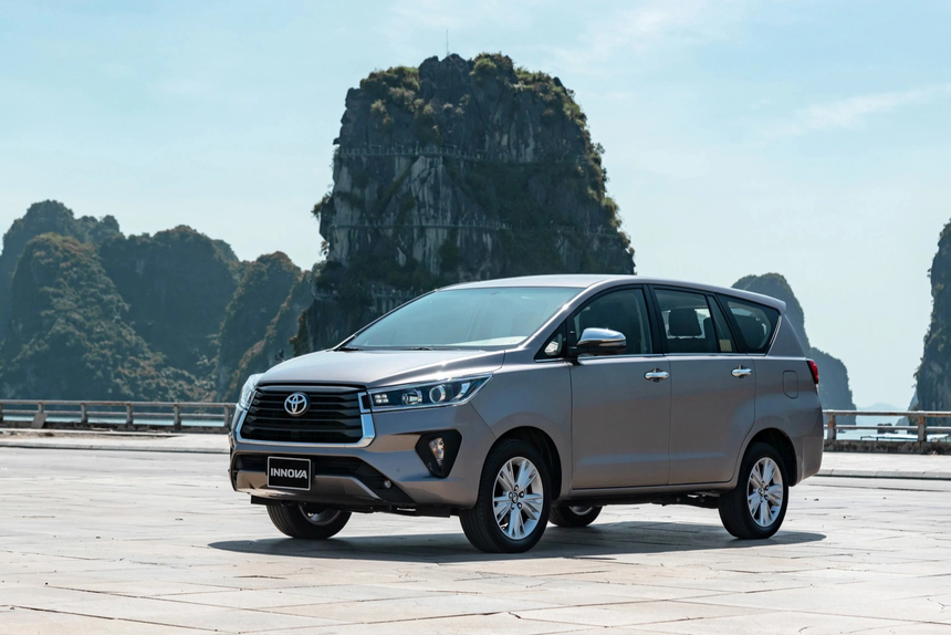 Những 'ông vua một thời' mất hút trong phân khúc: 2 mẫu Toyota góp mặt, Mazda CX-5 bán gấp 4 lần Honda CR-V - Ảnh 4.