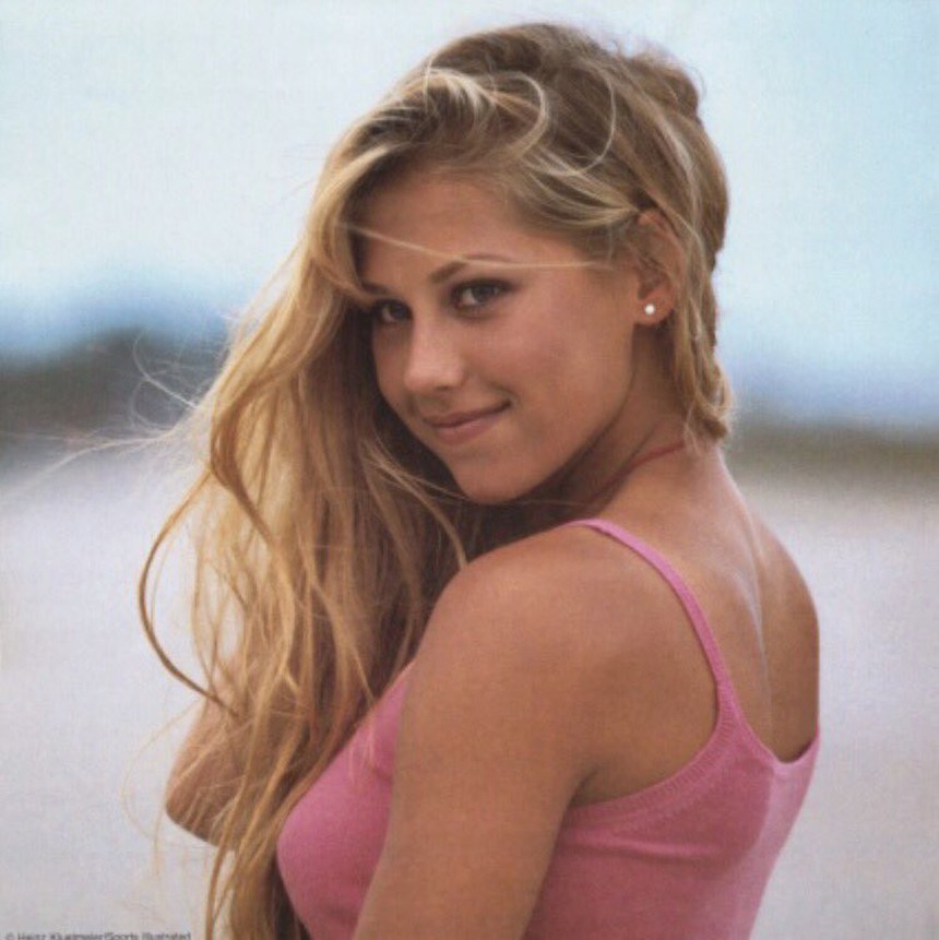 Cuộc sống viên mãn của VĐV quần vợt đẹp nhất thế giới: Bạn trai cực nổi tiếng, sống trong dinh thự 470 tỉ - Ảnh 3. Cuộc sống viên mãn của VĐV quần vợt đẹp nhất thế giới: Bạn trai cực nổi tiếng, sống trong dinh thự 470 tỉ - Ảnh 3.