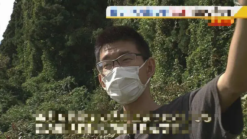 Mua đất rừng giá rẻ như cho, người đàn ông giàu sụ từ tiền đền bù trả đều đặn hàng năm: Ngồi không đếm cột điện nhân thành tiền cũng đủ sống - Ảnh 2. Mua đất rừng giá rẻ như cho, người đàn ông giàu sụ từ tiền đền bù trả đều đặn hàng năm: Ngồi không đếm cột điện nhân thành tiền cũng đủ sống - Ảnh 2.