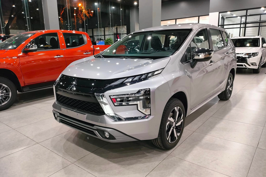 Mitsubishi Xpander bán chạy kỷ lục, lần đầu lên ngôi vua doanh số Việt Nam năm nay, cách biệt hoàn toàn tốp dưới - Ảnh 2. Mitsubishi Xpander bán chạy kỷ lục, lần đầu lên ngôi vua doanh số Việt Nam năm nay, cách biệt hoàn toàn tốp dưới - Ảnh 2.