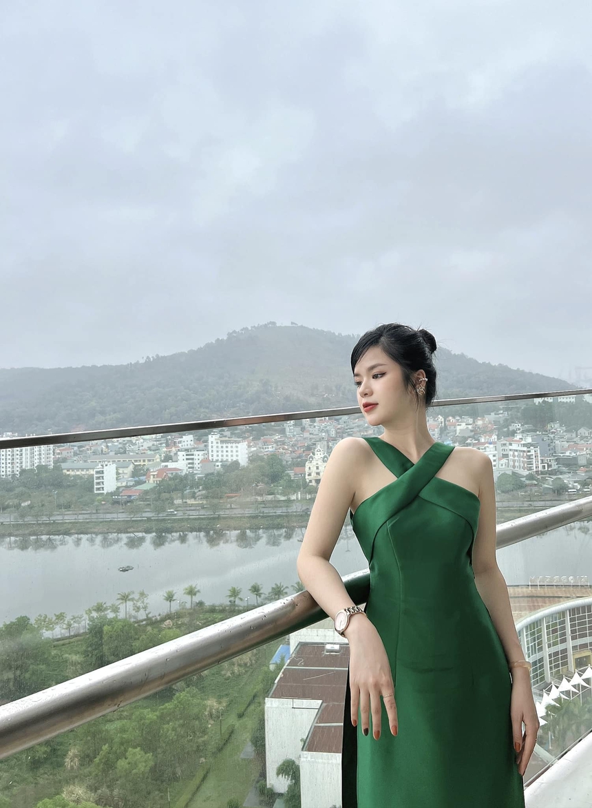 Hà Đan khóc vì vai diễn được 'đo ni đóng giày' trong 'Cuộc đời vẫn đẹp sao', ngoài đời là MC 'nấm lùn' của VTV - Ảnh 8. Hà Đan khóc vì vai diễn được 'đo ni đóng giày' trong 'Cuộc đời vẫn đẹp sao', ngoài đời là MC 'nấm lùn' của VTV - Ảnh 8.