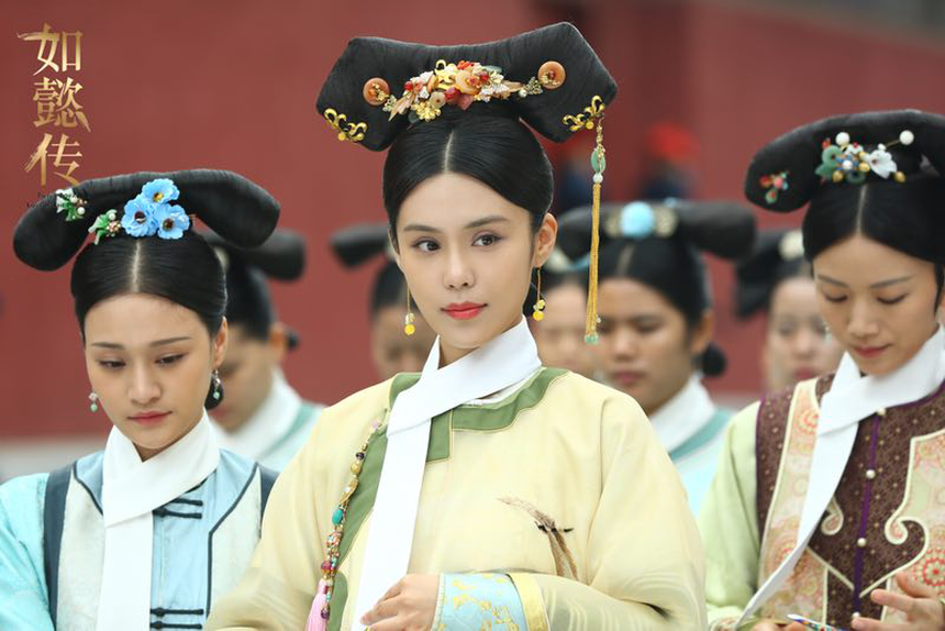 Phi tần bị chê 'nhìn như đàn ông' ở Như Ý Truyện hóa ra là mỹ nhân gợi cảm, từng đến Việt Nam khoe sắc mà không ai nhận ra? - Ảnh 1.