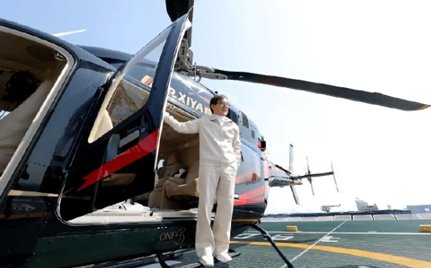 “Ông vua võ thuật” vang danh châu Á Thành Long: Là chủ tài sản gần 11.000 tỷ đồng, từng có ý định làm từ thiện thay vì cho con ruột thừa kế - Ảnh 5.