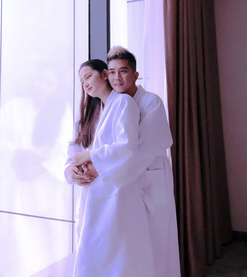 Vợ hot girl của Khánh Đơn: "Chồng Như không ngại việc nhà, nấu ăn, rửa chén, giặt đồ" - Ảnh 2.