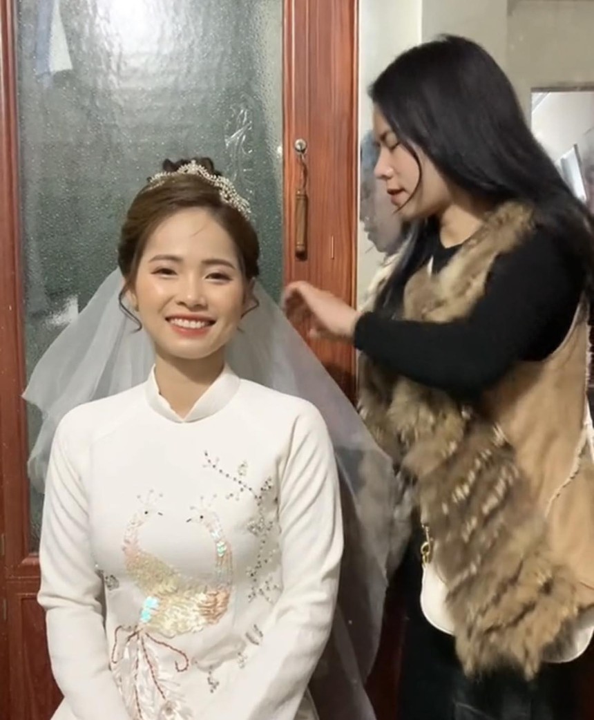 Đám cưới đặc biệt ở Phú Thọ: Mẹ chồng đích thân gả con dâu đi, em chồng hỏi một câu gây xúc động - Ảnh 2.