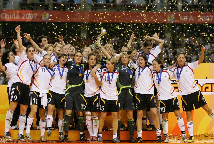 Huỳnh Như, Thanh Nhã cùng ĐT Việt Nam hiên ngang so tài với đội bóng 2 lần vô địch World Cup - Ảnh 3.