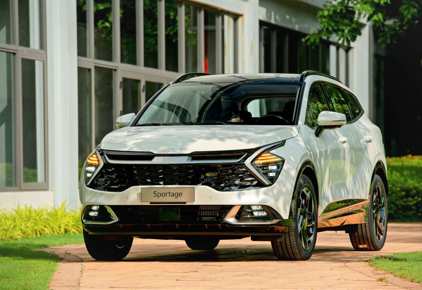 Giảm giá cực mạnh, chiếc crossover hạng C này đang có giá tốt nhất từ trước đến nay tại Việt Nam - Ảnh 6. Giảm giá cực mạnh, chiếc crossover hạng C này đang có giá tốt nhất từ trước đến nay tại Việt Nam - Ảnh 6.