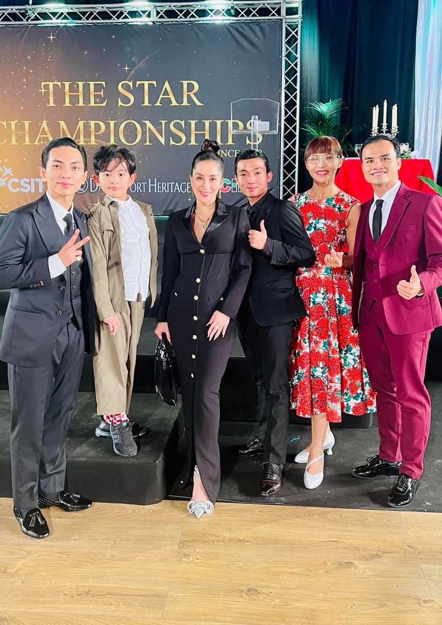 Loạt ảnh bầu xinh xỉu của Khánh Thi ở tuổi 41 - Ảnh 7.