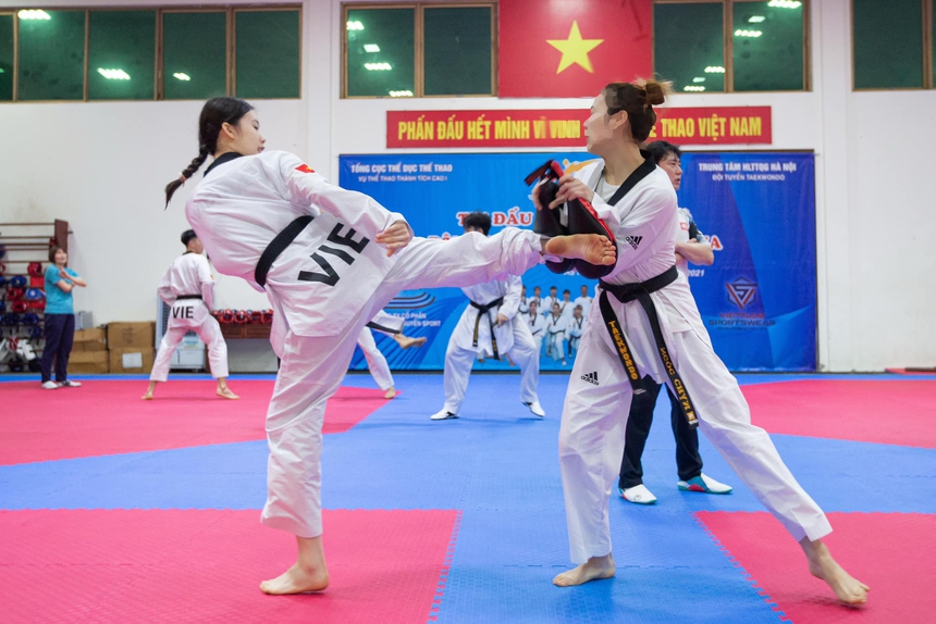 Hoa khôi Taekwondo gây thương nhớ với chiều cao hơn 1m80 - Ảnh 3. Hồ Thị Kim Ngân, Kim Ngân taekwondo