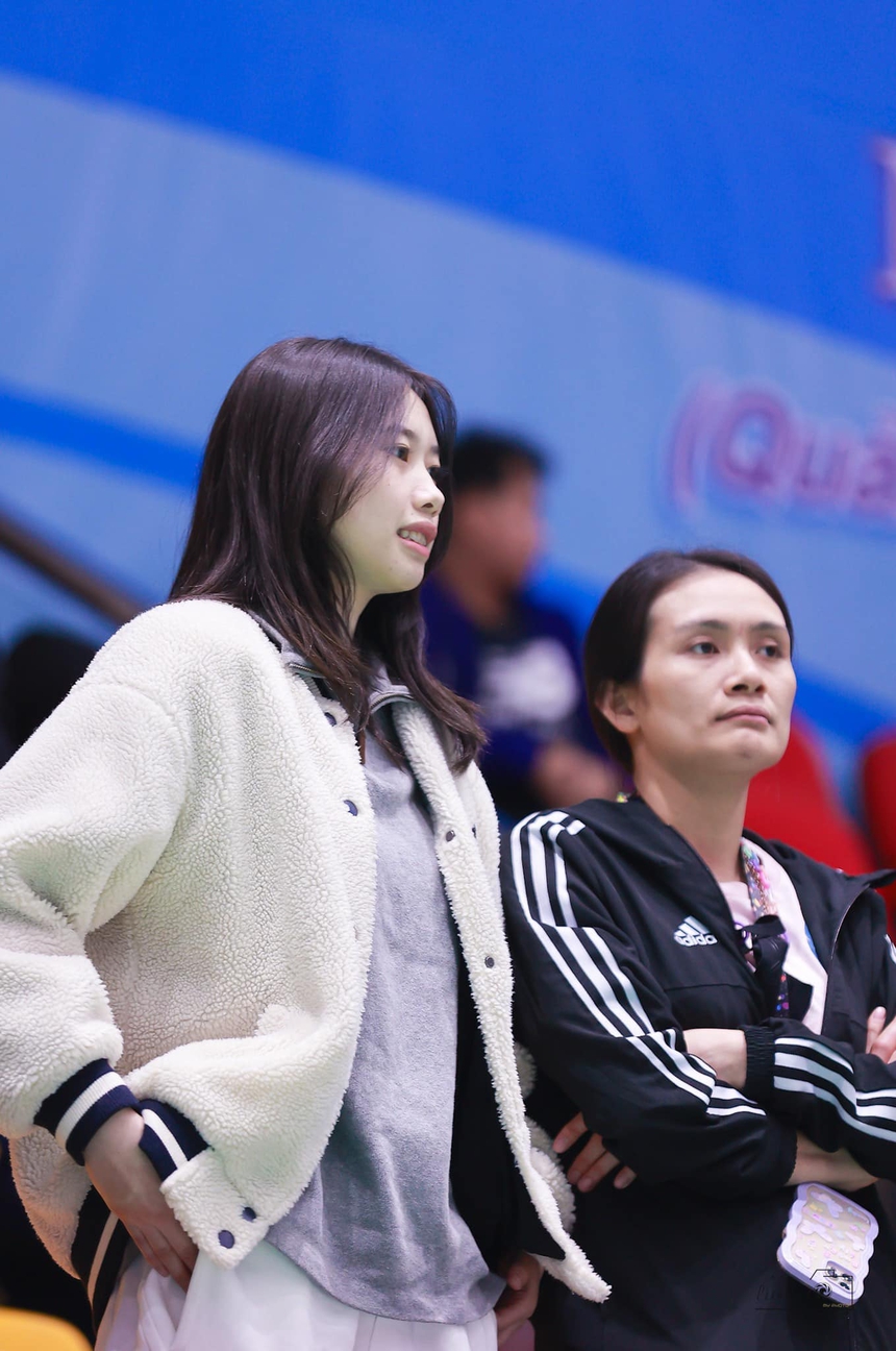 Hoa khôi Taekwondo gây thương nhớ với chiều cao hơn 1m80 - Ảnh 5. Hồ Thị Kim Ngân, Kim Ngân taekwondo