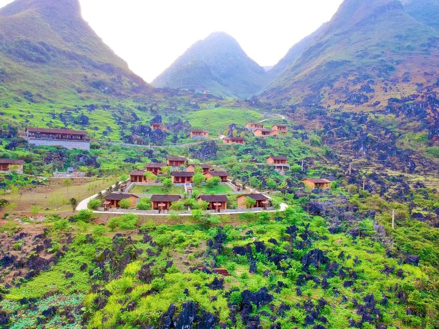 Tìm 'lối ra' cho nhà ở truyền thống tại vùng cao (kỳ 2 & hết): 'Hiện đại -bản địa' - dạng kiến trúc đầy triển vọng - Ảnh 2.