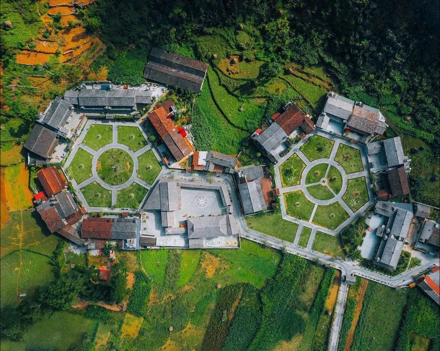 Tìm 'lối ra' cho nhà ở truyền thống tại vùng cao (kỳ 2 & hết): 'Hiện đại -bản địa' - dạng kiến trúc đầy triển vọng - Ảnh 4.