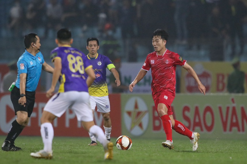 Dàn sao nhà bầu Đức gieo sầu cho Á quân V.League ở trận thua thảm trước CLB Hà Nội - Ảnh 3. Dàn sao nhà bầu Đức gieo sầu cho Á quân V.League ở trận thua thảm trước CLB Hà Nội - Ảnh 3.