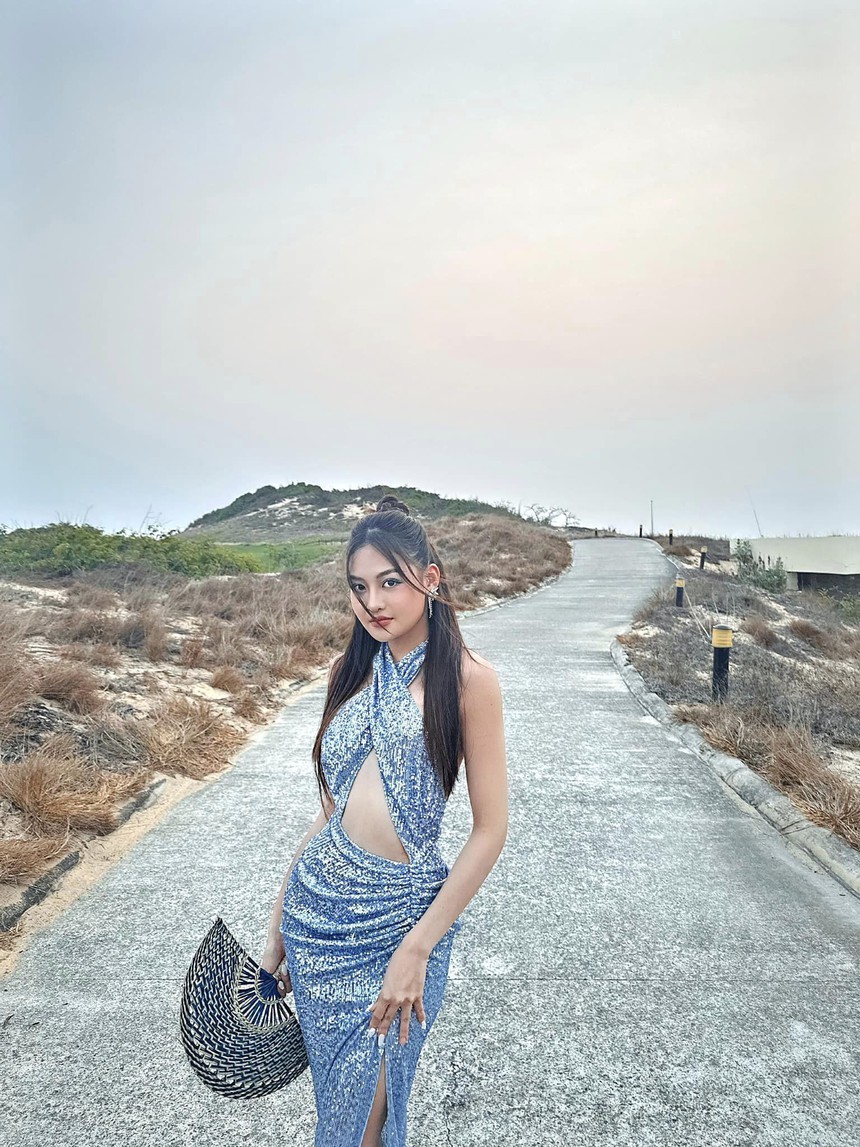 Diễn viên Thùy Anh tuổi 28: Vẫn "ế" do kén chọn, hài lòng với cuộc sống làm mẹ của 5 con mèo - Ảnh 2.