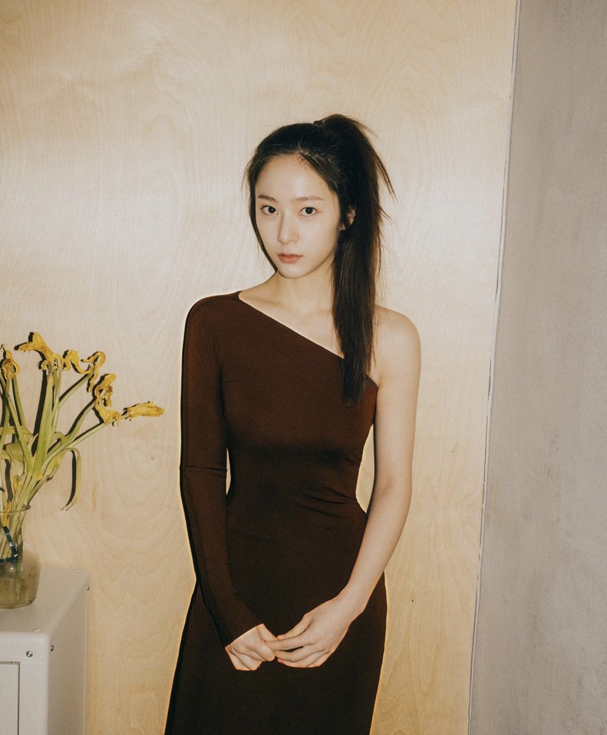 Nữ thần gen 2 gây bão với khoảnh khắc diện đồ bó khoe body đồng hồ cát, không ngại đăng ảnh cam thường cho antifan hiểu luôn - Ảnh 1. Nữ thần gen 2 gây bão với khoảnh khắc diện đồ bó khoe body đồng hồ cát, không ngại đăng ảnh cam thường cho antifan hiểu luôn - Ảnh 1.