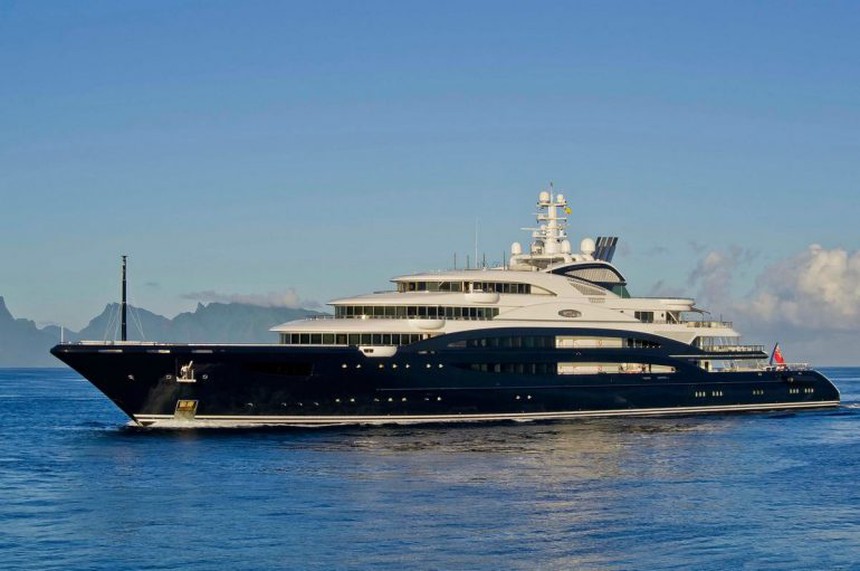 Giàu gấp 5 lần Elon Musk và Bill Gates cộng lại, một gia tộc có cuộc sống xa hoa đến mức các tỷ phú cũng không thể tưởng tượng nổi  - Ảnh 3.