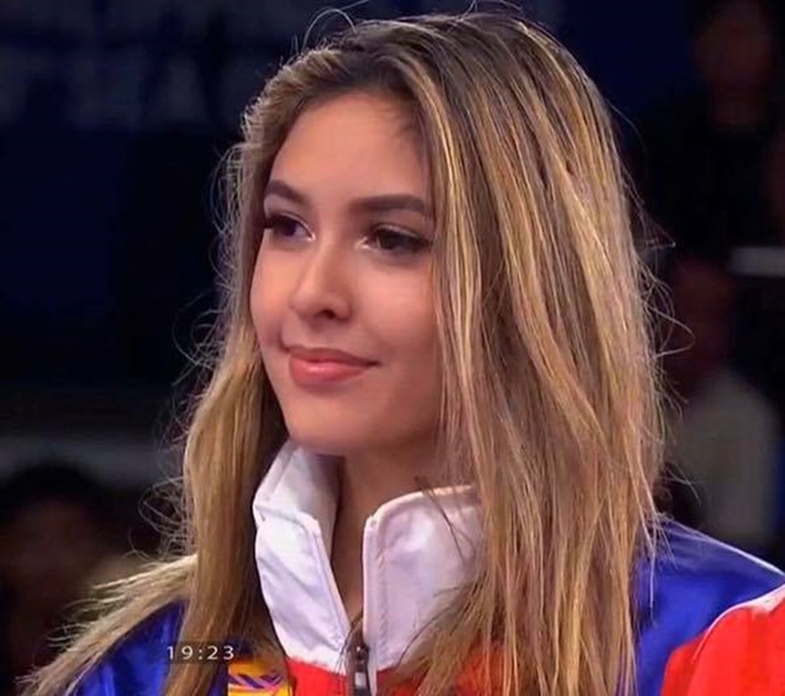 "Casandre có đam mê, nhiệt huyết, tố chất, và tôi nghĩ Casandre đang ở trạng thái tốt nhất để nhắm tới thành tích HCV SEA Games, dù trước mắt còn phải đợi xem đối thủ ở hạng cân này là những ai", bố Casandre, ông Gregg Tubbs cho biết. "Casandre có đam mê, nhiệt huyết, tố chất, và tôi nghĩ Casandre đang ở trạng thái tốt nhất để nhắm tới thành tích HCV SEA Games, dù trước mắt còn phải đợi xem đối thủ ở hạng cân này là những ai", bố Casandre, ông Gregg Tubbs cho biết.