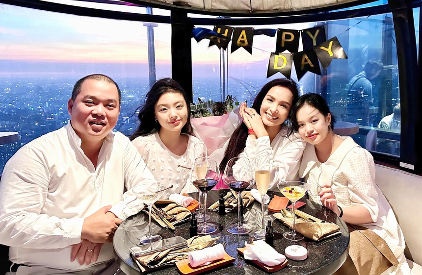 17 năm hôn nhân của Minh Khang – Thúy Hạnh: Từ khi tay trắng đến khi sang giàu - Ảnh 2.