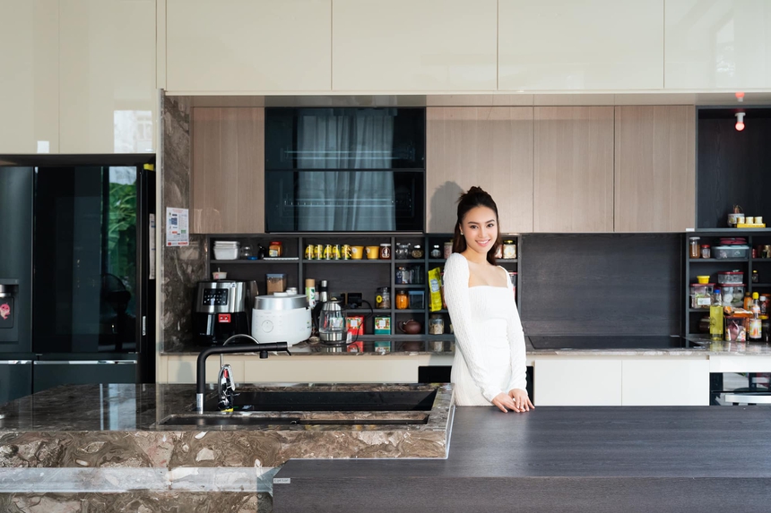 Lan Ngọc khoe ngóc ngách căn biệt thự 200m2 mới tậu: Nằm ở vị trí đắc địa, nội thất sang xịn ra sao?  - Ảnh 4.