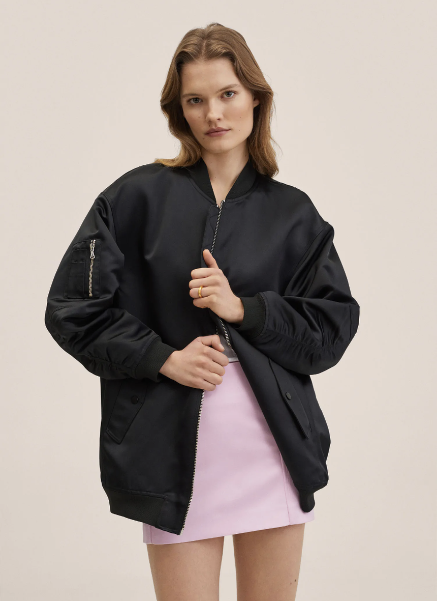 Lisa (BLACKPINK) thả dáng ở Coachela khiến 4 triệu người xịt máu mũi: body cháy và style đỉnh - Ảnh 15. Lisa (BLACKPINK) thả dáng ở Coachela khiến 4 triệu người xịt máu mũi: body cháy và style đỉnh - Ảnh 15.