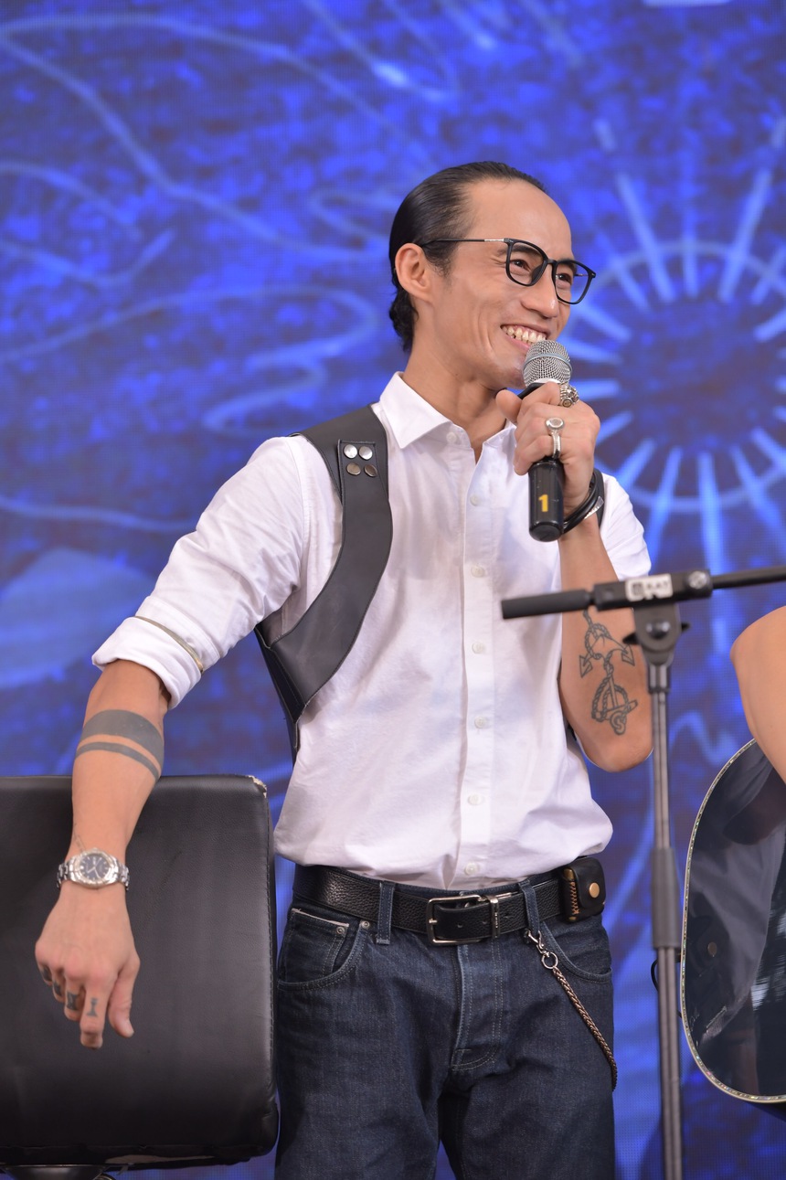 Bức Tường tái xuất, Phạm Anh Khoa tiết lộ gặp khó khăn khi sáng tác vì lấy vợ sớm nên "chưa biết tự do là gì" - Ảnh 3.