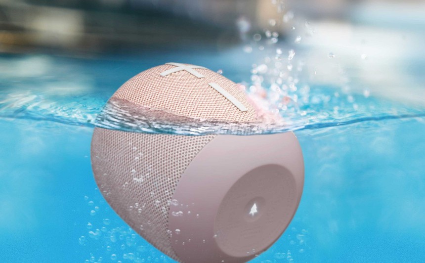 Gần nghỉ lễ săn được đủ deal ngon cho chuyến vi vu sắp tới, nhiều món giảm sốc tới 54% - Ảnh 1.