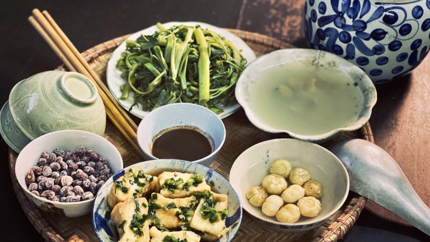 Phát hiện bí mật lớn của nhà chồng, cô vợ dùng 1 mâm cơm đạm bạc khiến tất cả phải hổ thẹn - Ảnh 2.