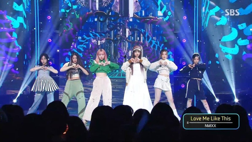 Nhóm nữ nhà JYP lại gây tranh cãi vì mặc đồ xấu tệ, “đệ nhất visual Gen 4” cũng bị lu mờ nhan sắc - Ảnh 3. Nhóm nữ nhà JYP lại gây tranh cãi vì mặc đồ xấu tệ, “đệ nhất visual Gen 4” cũng bị lu mờ nhan sắc - Ảnh 3.