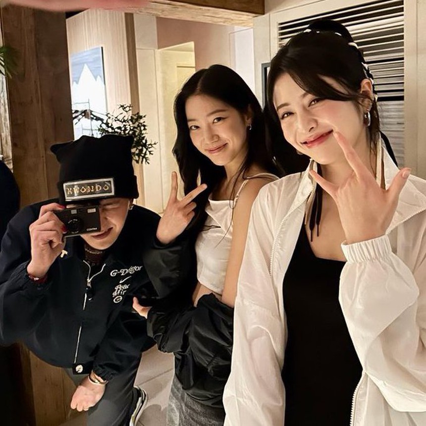 G-Dragon Big Bang thu hút sự chú ý với những bức ảnh ngẫu hứng về cuộc sống hàng ngày trên MXH - Ảnh 6. G-Dragon Big Bang thu hút sự chú ý với những bức ảnh ngẫu hứng về cuộc sống hàng ngày trên MXH - Ảnh 6.