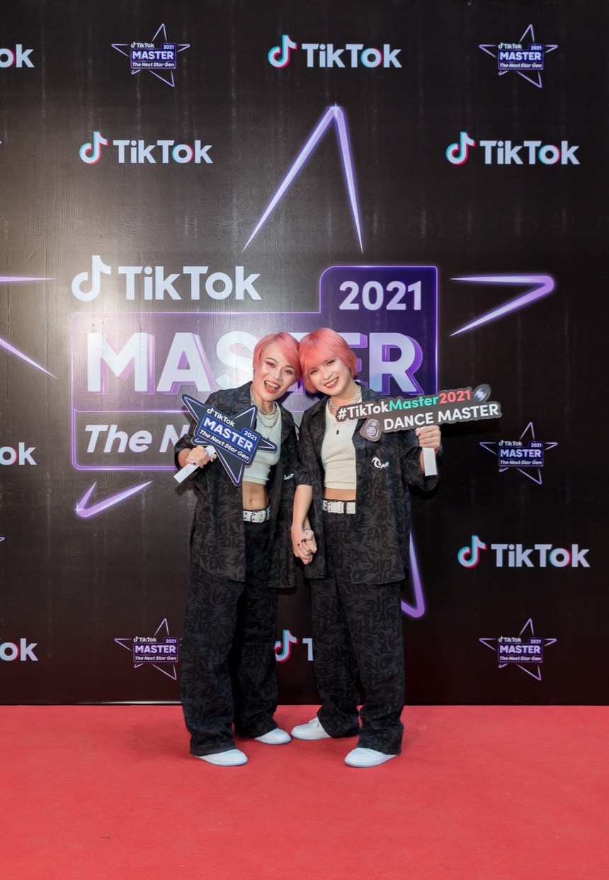 Hành trình làm nên thương hiệu Uziduo và lan tỏa đam mê của cặp đôi Má Na Má Vic - Ảnh 1. Hành trình làm nên thương hiệu Uziduo và lan tỏa đam mê của cặp đôi Má Na Má Vic - Ảnh 1.