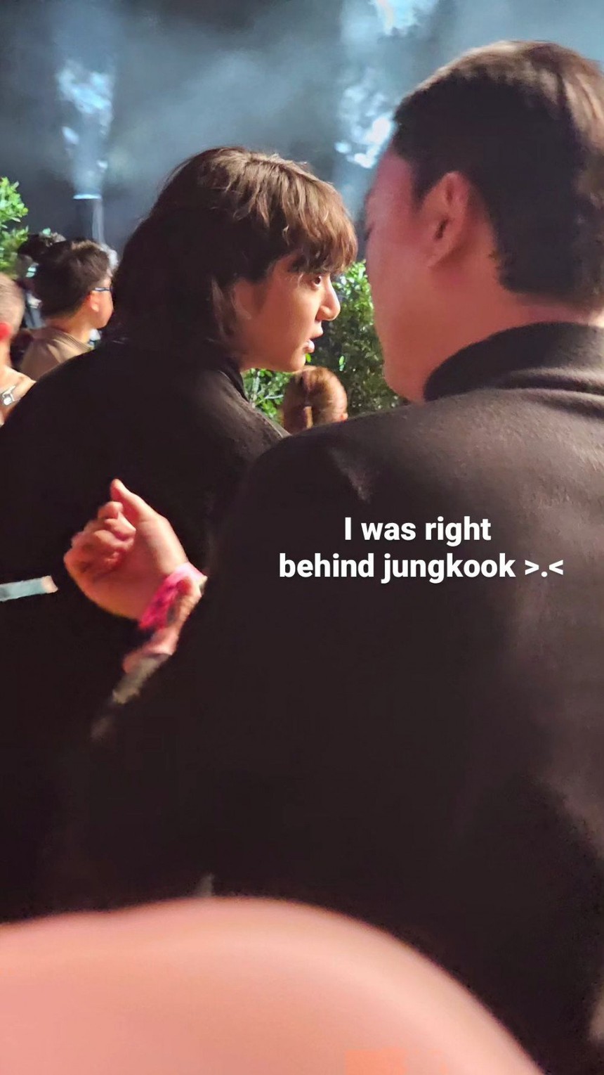 Tan chảy với những hình ảnh Jungkook BTS tại 'Coachella 2023' - Ảnh 6.