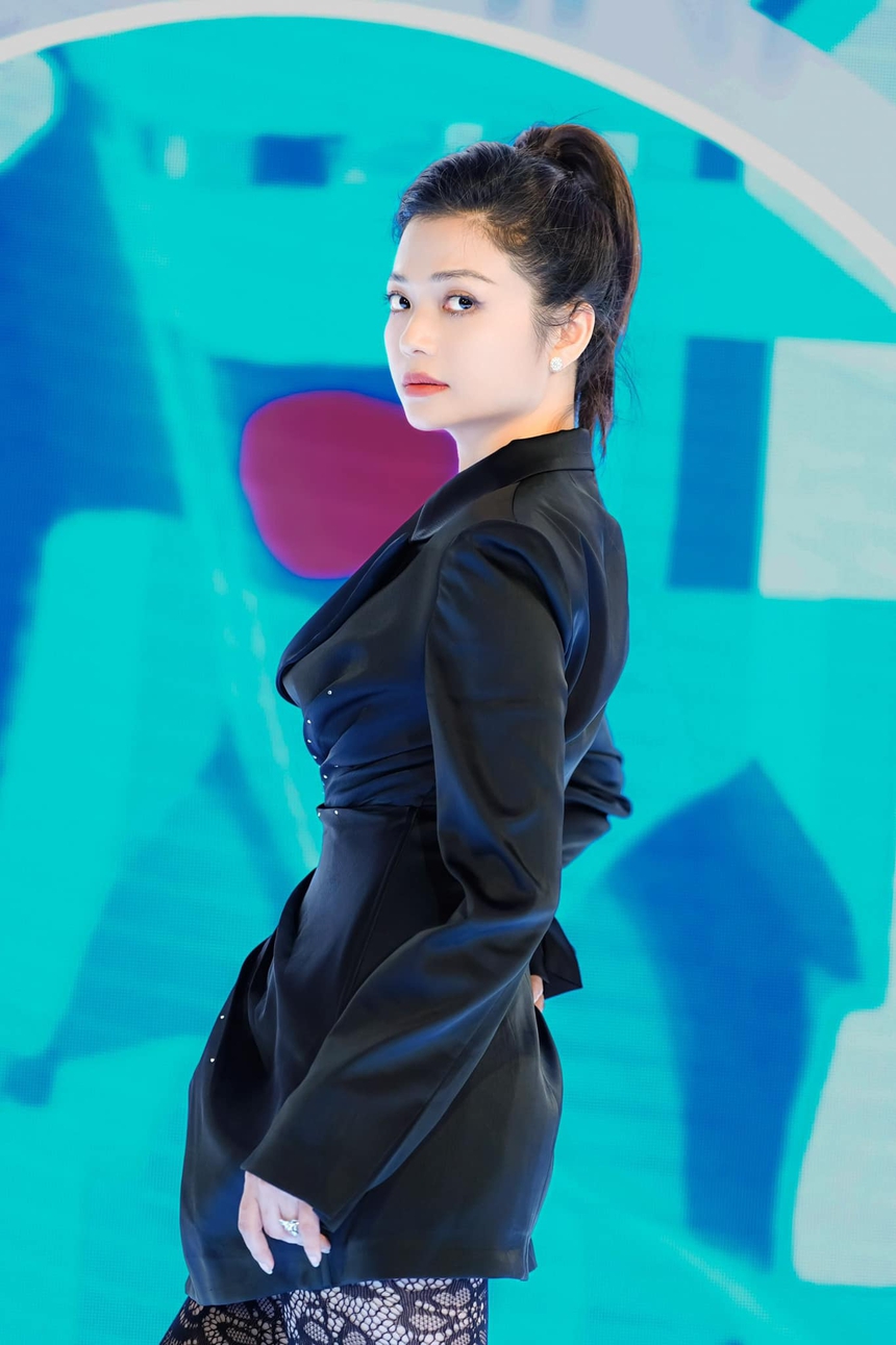 Chiêm ngưỡng nhan sắc "hội phụ nữ" trong Gia đình mình vui bất thình lình - Ảnh 11.