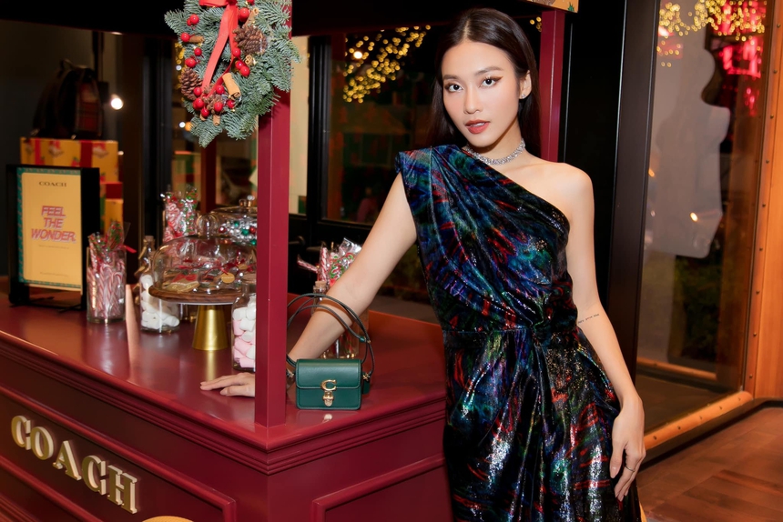 Chiêm ngưỡng nhan sắc "hội phụ nữ" trong Gia đình mình vui bất thình lình - Ảnh 19.