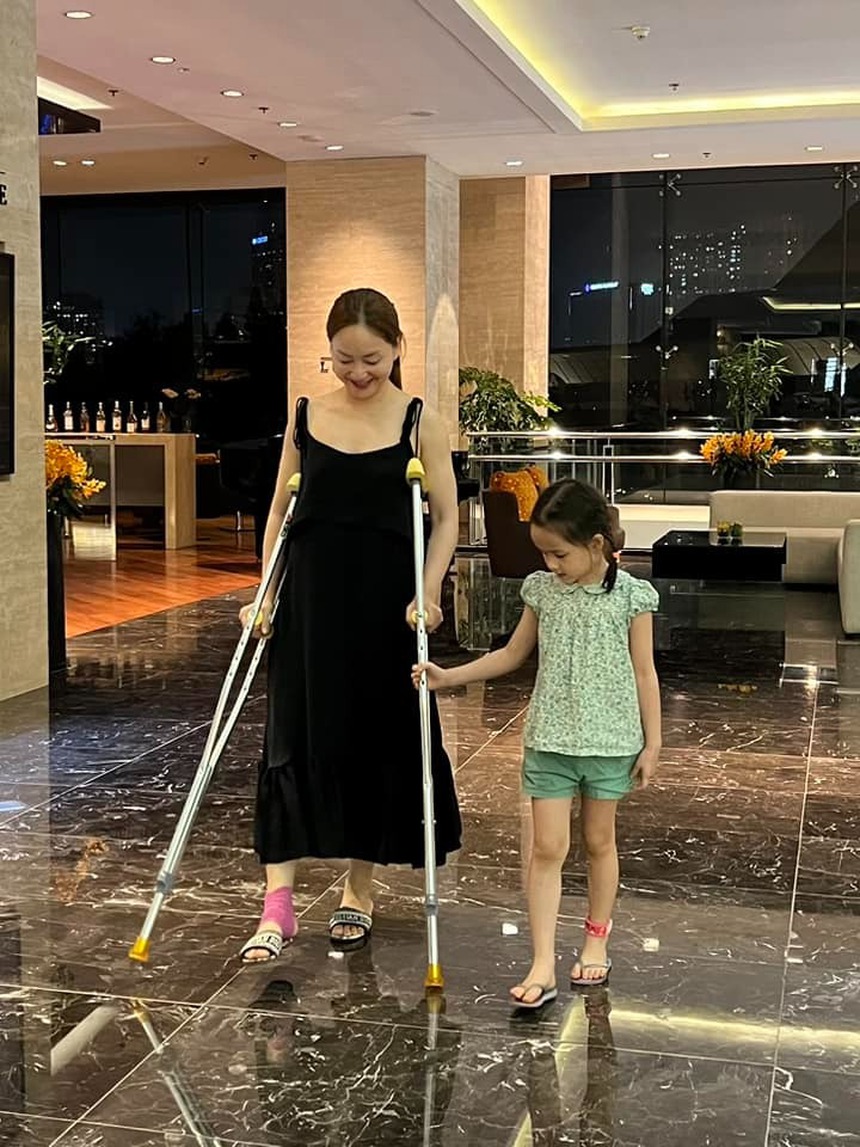 Lan Phương chia sẻ tình trạng chân nghiêm trọng vì mải đóng phim - Ảnh 4.