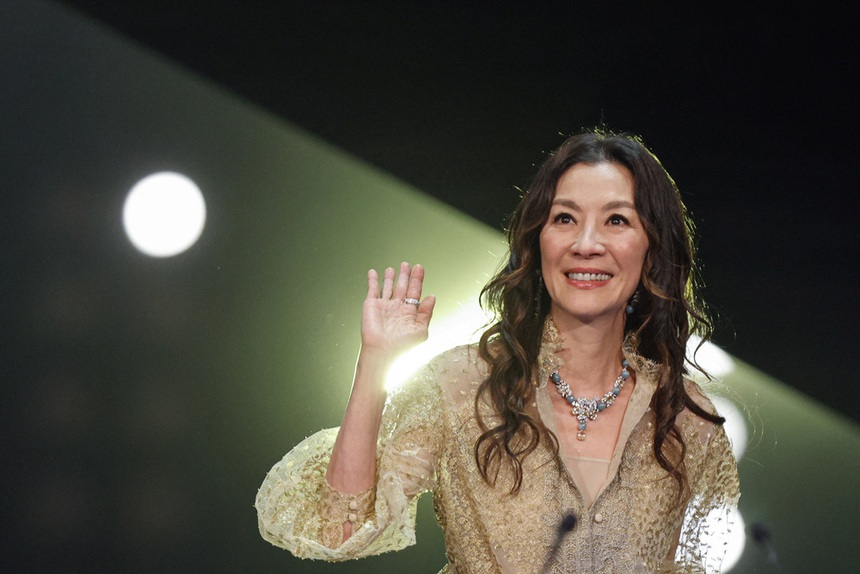 Dương Tử Quỳnh ăn mừng giải Oscar tại bữa tiệc có Châu Nhuận Phát, Huỳnh Thu Sinh… - Ảnh 1.