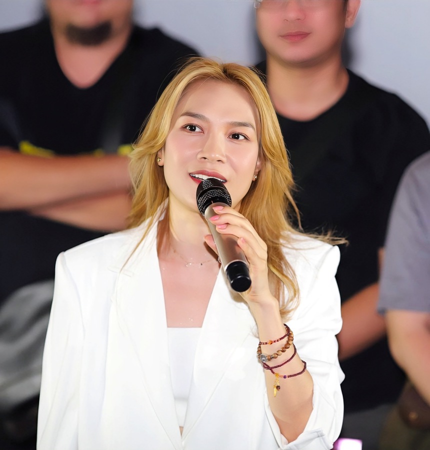 Chị Hằng biên tập: Mỹ Tâm khép lại hành trình của 'Người Giữ Thời Gian', dành toàn bộ lợi nhuận thu được giúp đỡ trẻ em nghèo hiếu học - Ảnh 1.