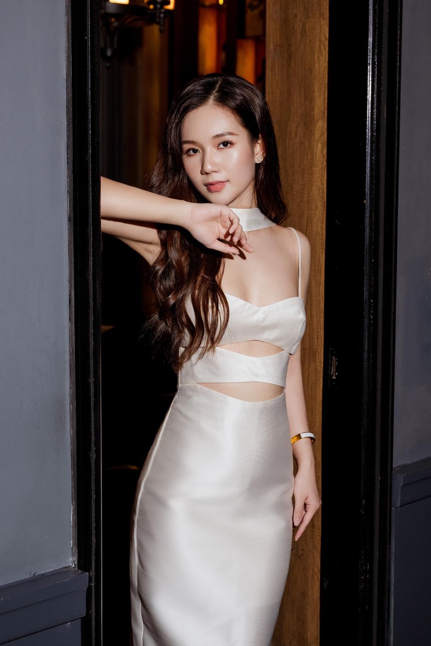 Ngọc Anh: Từ bác sĩ nhu mì hóa 'trà xanh' trong ‘Gia đình mình vui bất thình lình’ - Ảnh 7.