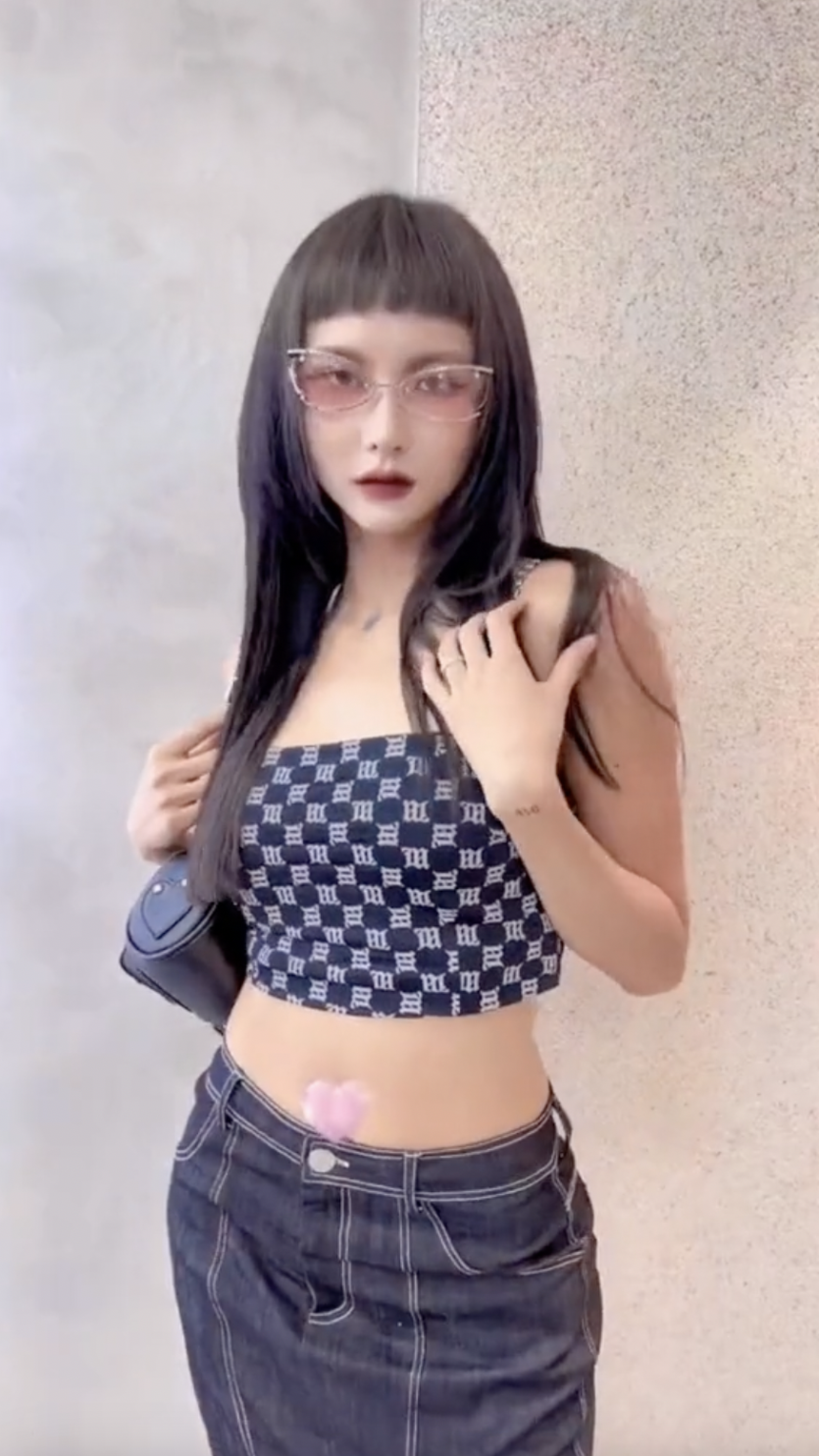 Vợ Decao muốn nhuộm tóc cũng phải xin chồng: Là gia trưởng hay vợ chồng tôn trọng nhau? - Ảnh 2. Vợ Decao muốn nhuộm tóc cũng phải xin chồng: Là gia trưởng hay vợ chồng tôn trọng nhau? - Ảnh 2.