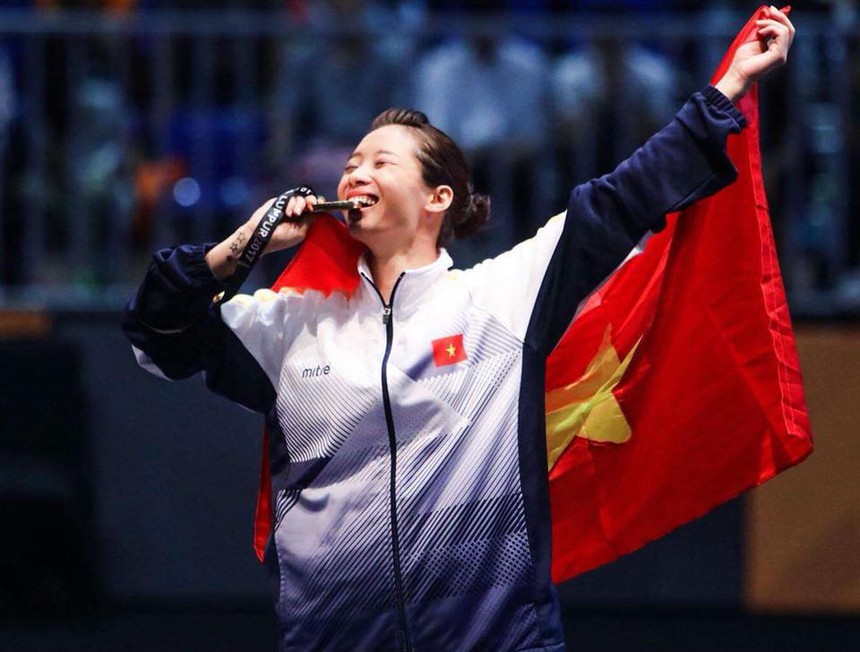 Hoa khôi wushu Dương Thúy Vi tuổi 29 vẫn thi đấu, còn 'nợ bố mẹ một chàng rể' - Ảnh 2.