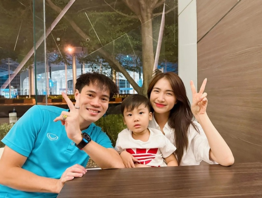 Cộng đồng mạng liên tục 'đẩy thuyền', liệu Văn Toàn có thành đôi với Hòa Minzy? - Ảnh 2.