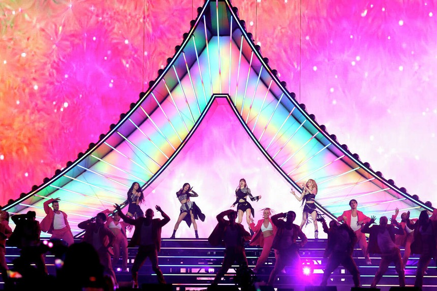 Buổi biểu diễn của BLACKPINK tại Coachella bị phạt gần 900 triệu đồng, lý do là gì? - Ảnh 3.