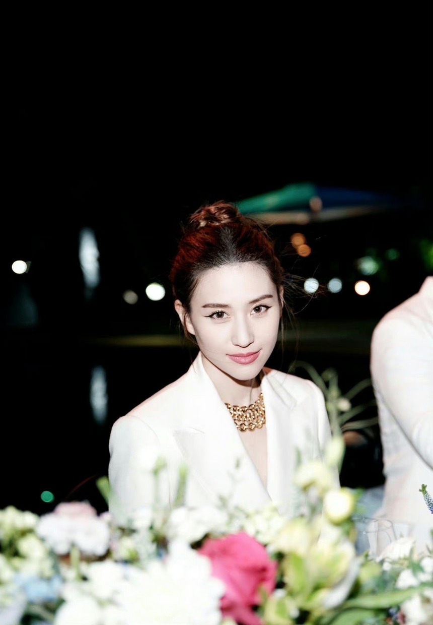 Nhan sắc Hà Siêu Liên trước thềm đám cưới thế kỷ được khen ngợi hết lời - Ảnh 3.