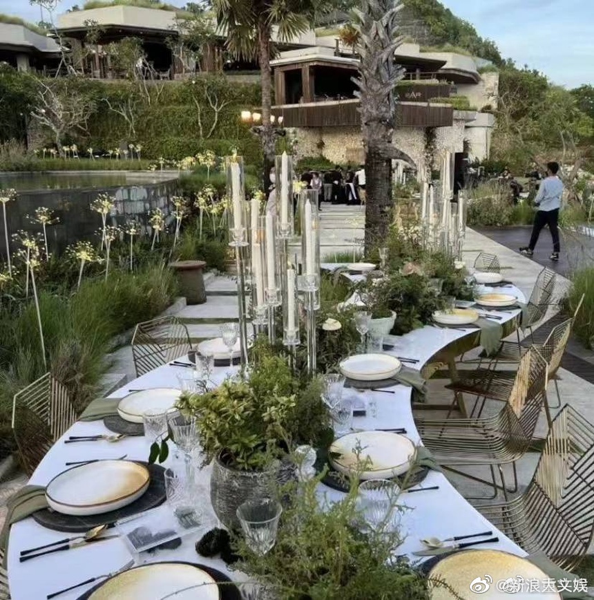 Gia tộc họ Hà không tham dự đám cưới của Hà Siêu Liên và Đậu Kiêu? - Ảnh 2.