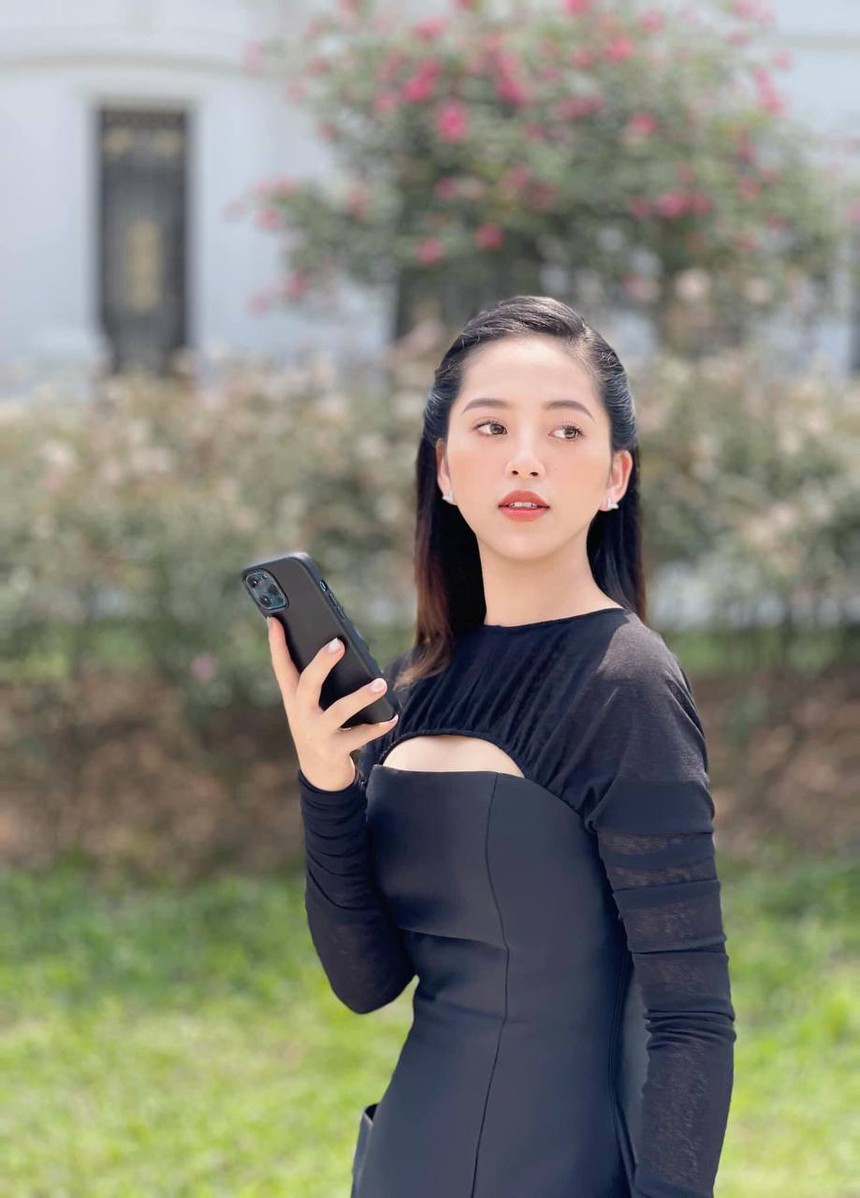 Công việc trục trặc nên xin làm nhân viên spa, cô gái lọt mắt xanh con trai bà chủ, một bước thành dâu chủ tịch - Ảnh 7. Công việc trục trặc nên xin làm nhân viên spa, cô gái lọt mắt xanh con trai bà chủ, một bước thành dâu chủ tịch - Ảnh 7.