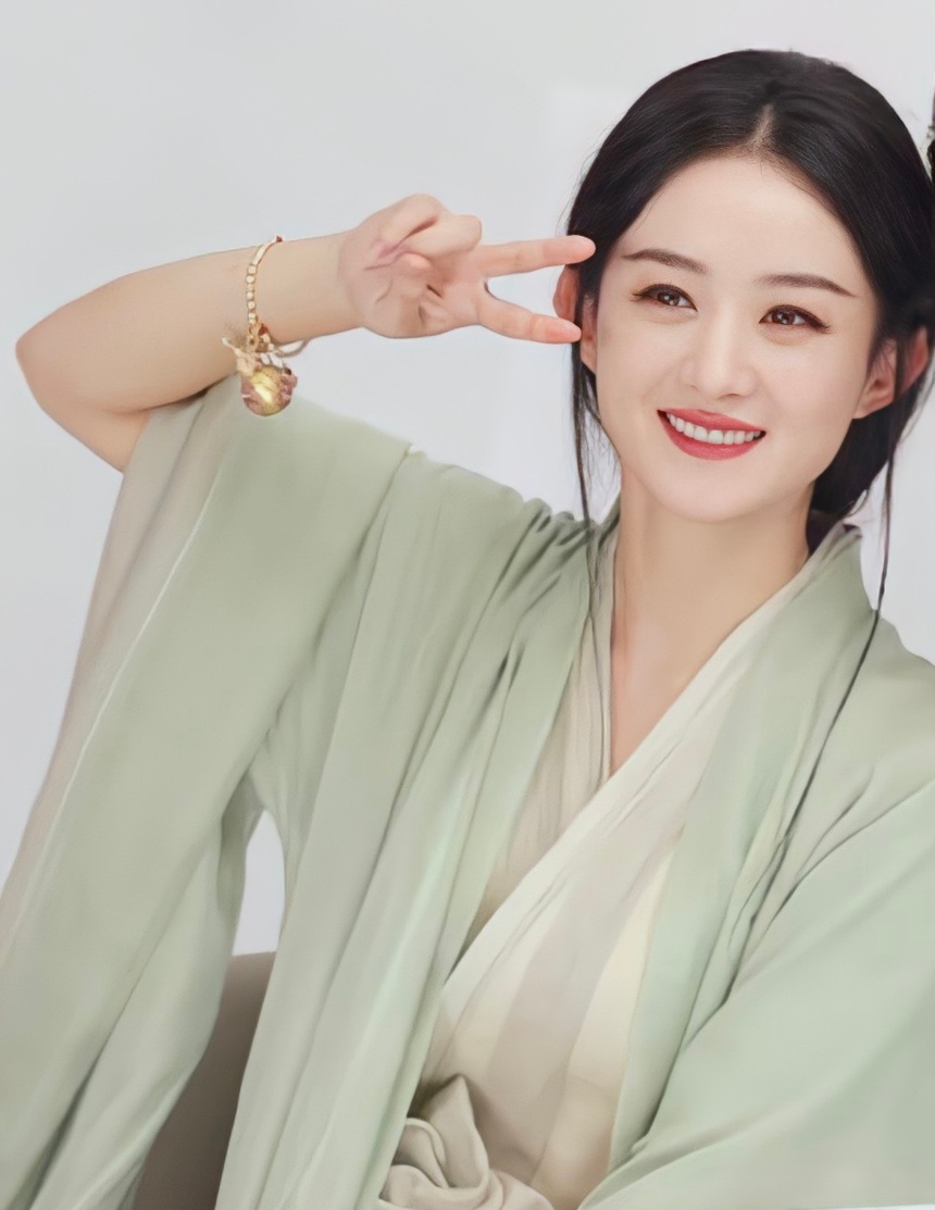 Triệu Lệ Dĩnh lên Hot Search Weibo vì lý do không ngờ, làm thế nào mà được khen nức nở?  - Ảnh 2.